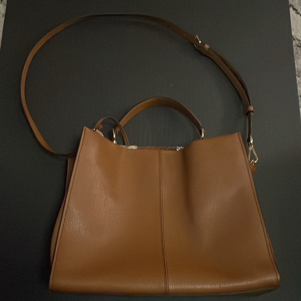 Micheal kors handbag/ crossbody - Picture 15 of 16